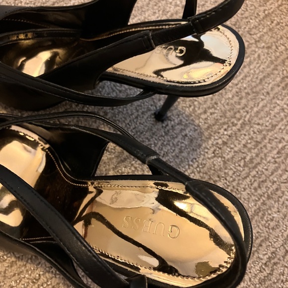 Guess heels - Picture 3 of 3